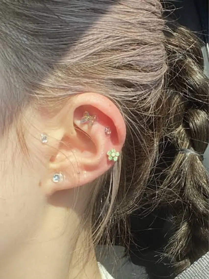 【お試し10粒!】耳つぼジュエリー👂🏻💎可愛く健康に♡トレンドの耳ツボ✨の写真