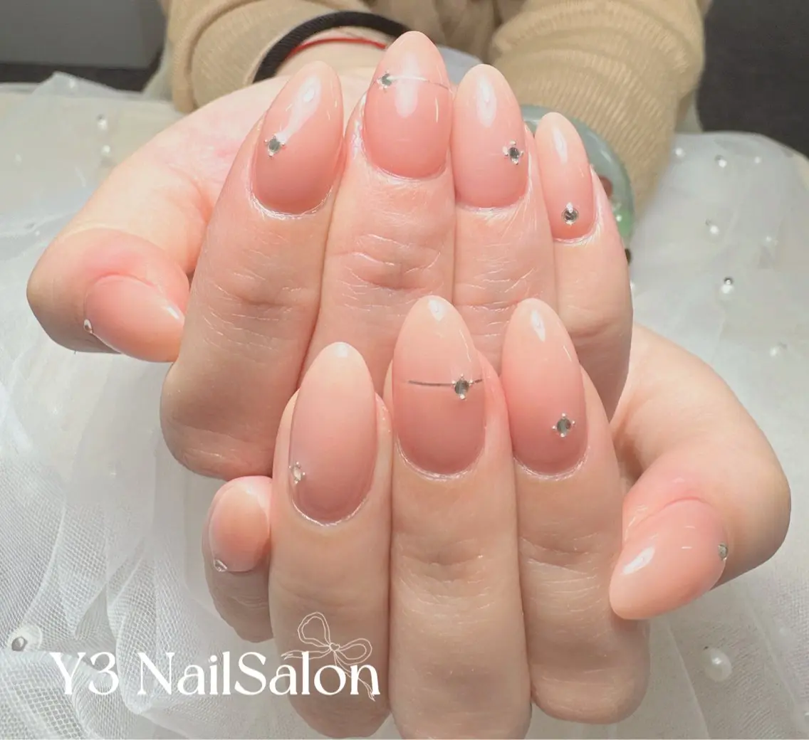 ネイル シンプルネイル ハンドネイル Y3 NailSalonのネイルデザイン