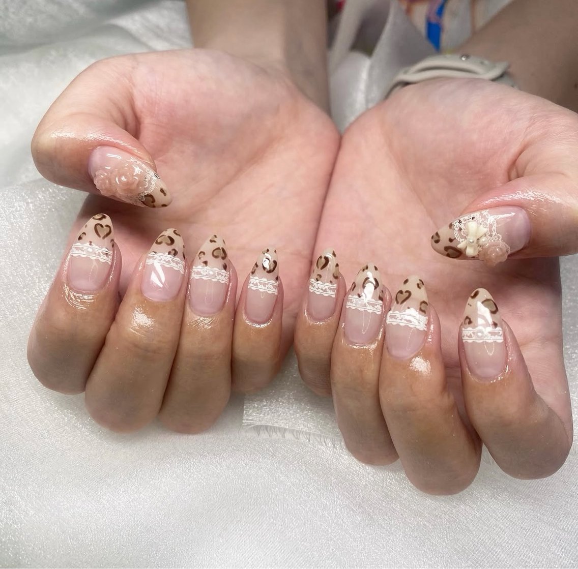 ネイル レース Bianca🩶 TAMIYAのネイルデザイン