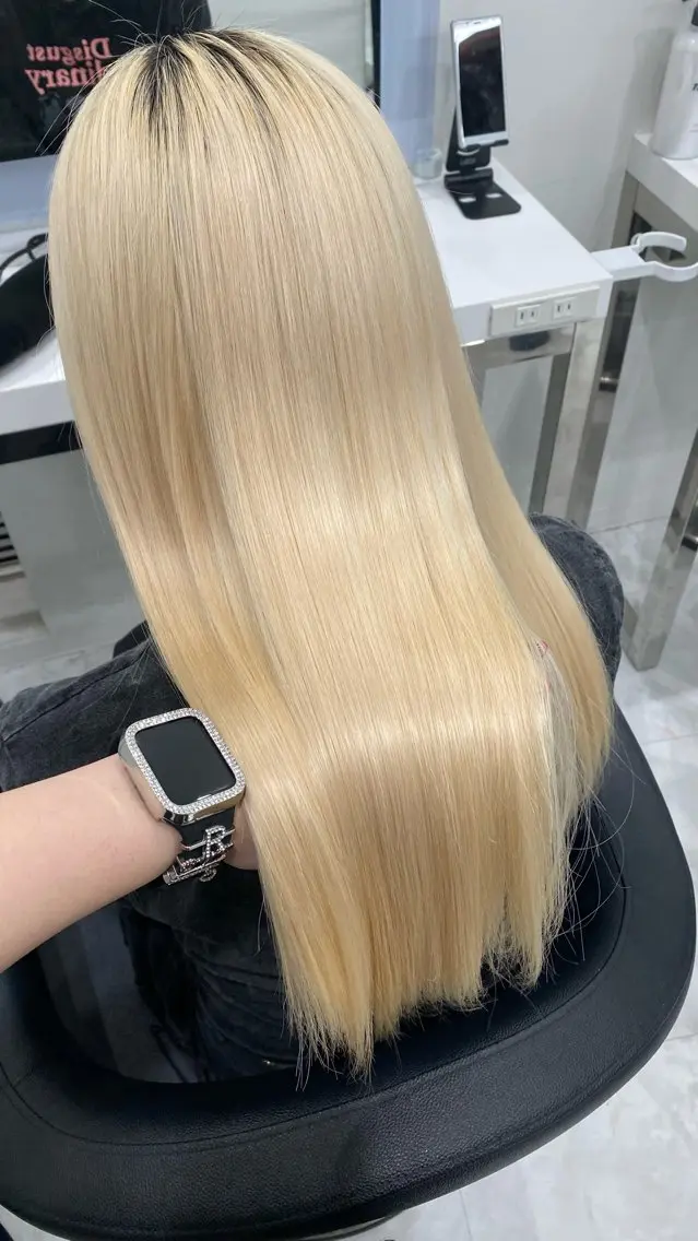 ロング 流行りの透明感カラー ×縮毛矯正🤍ユウのヘアスタイル