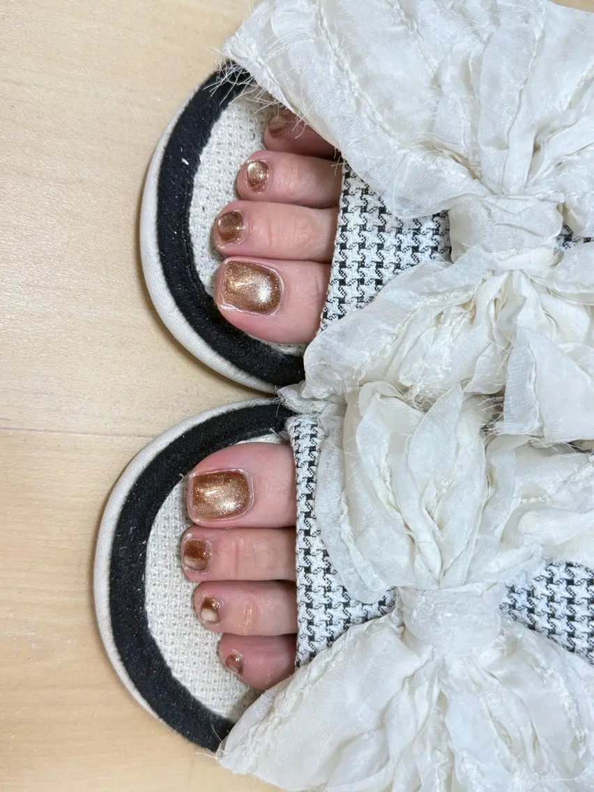 【Foot】 ワンカラー マグネット&ラメの写真