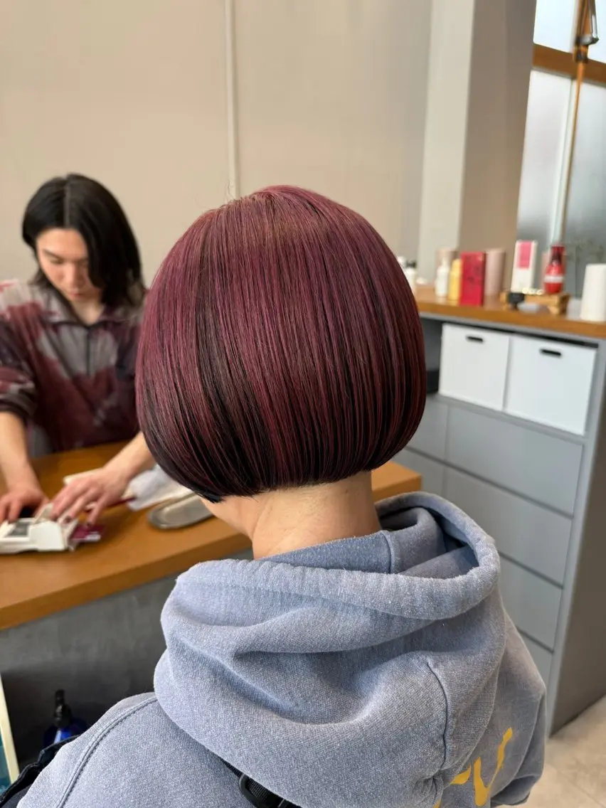 ショート カラー ブリーチ デザインカラー ブリーチなしカラー 石原圭悟 /ショート/艶カラーのヘアスタイル