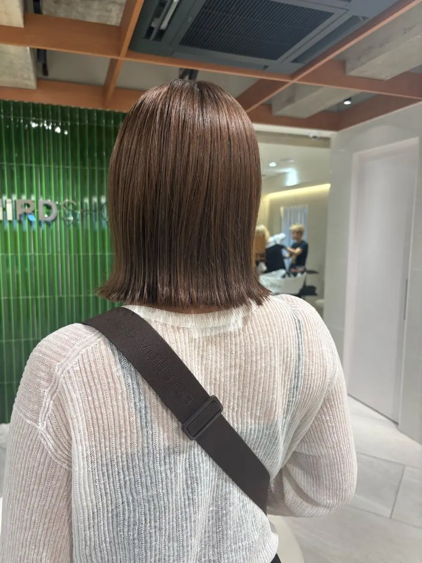 ミディアム カラー ブリーチ ブラウンカラー ブリーチなしカラー ヘアカラー THIRDSHOP tomoeのヘアスタイル