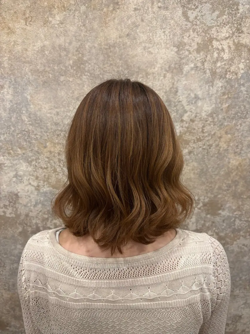 ミディアム ボブ カット 藤井 楓のヘアスタイル