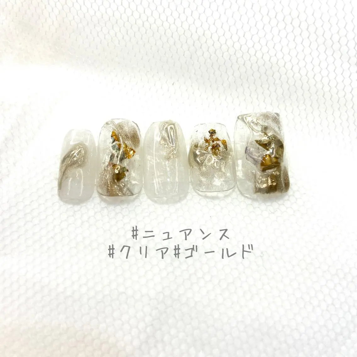 ネイル クリアネイル ゴールド ニュアンスネイル シルバー nailbios .tomo.のネイルデザイン