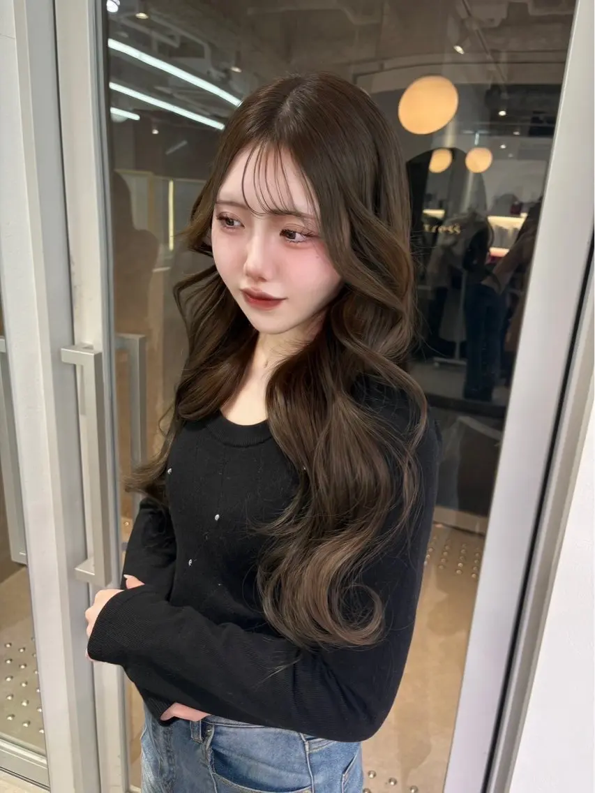 ロング カラー ベージュカラー オリーブベージュ トリートメント みゅう／韓国：網紅： トレンドヘアのヘアスタイル