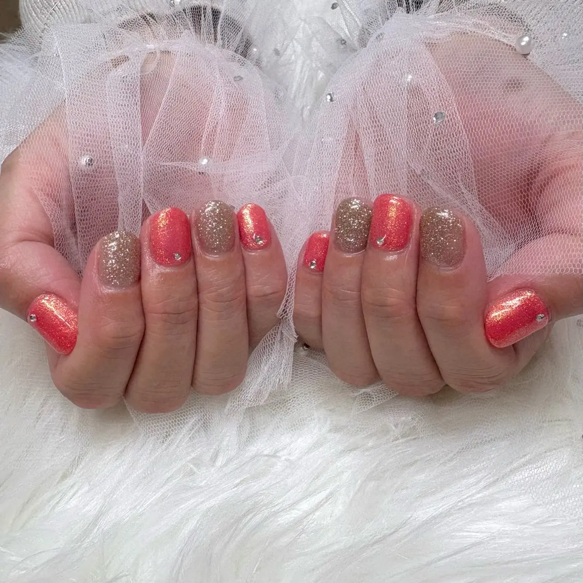 ネイル ストーンネイル ハンドネイル SHINE nail salonのネイルデザイン