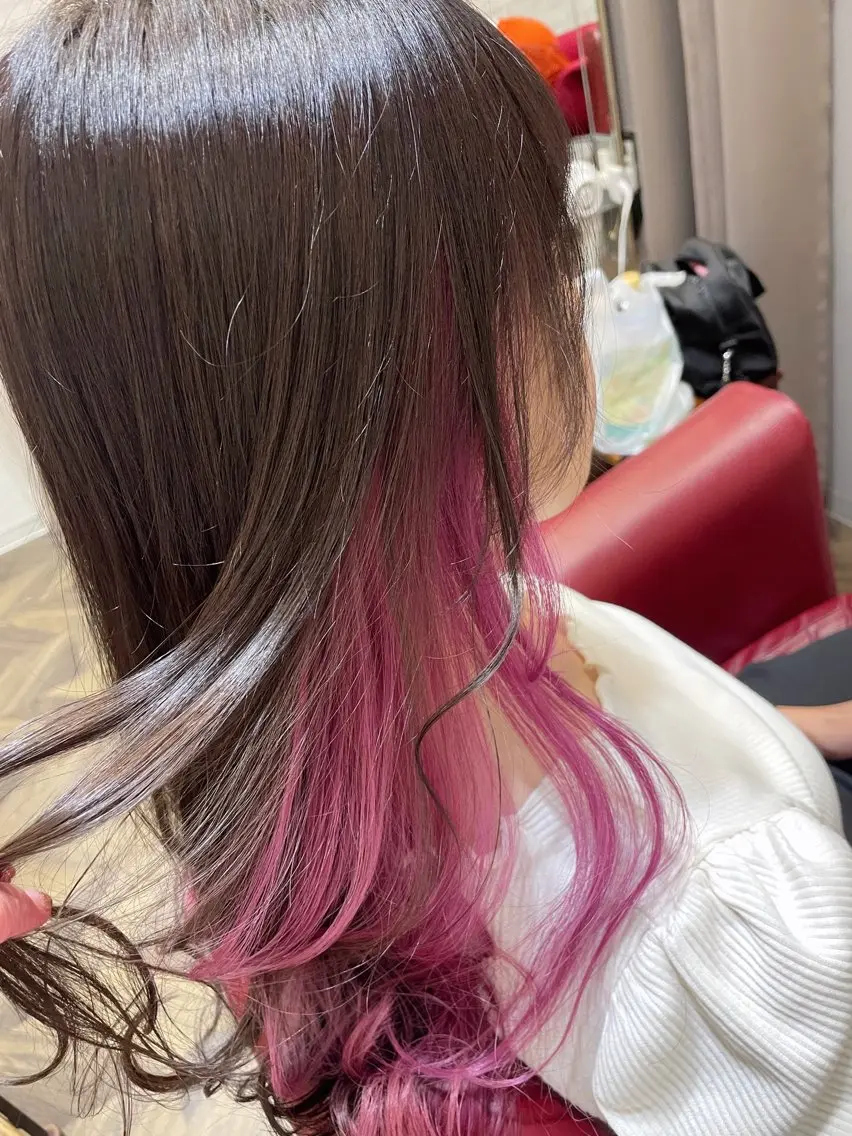 カット＋インナーイヤリングカラー＋オージュア4ステップトリートメントの写真