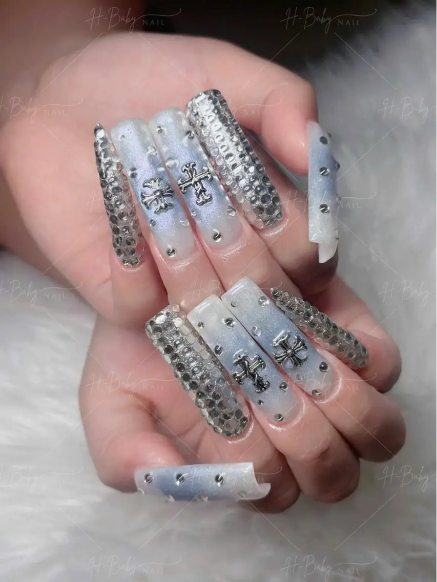 ネイル オーロラネイル フレンチネイル ジェルネイル ハロウィン 韓国ネイル ハンドネイル neco H.babynailのネイルデザイン