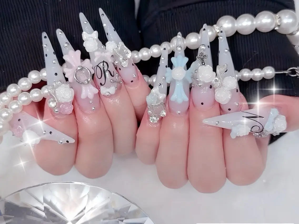 ネイル オーロラネイル ブルー フットネイル ジェルネイル 氷ネイル・うるうるネイル ハンドネイル Rin Nail 新大久保店のネイルデザイン