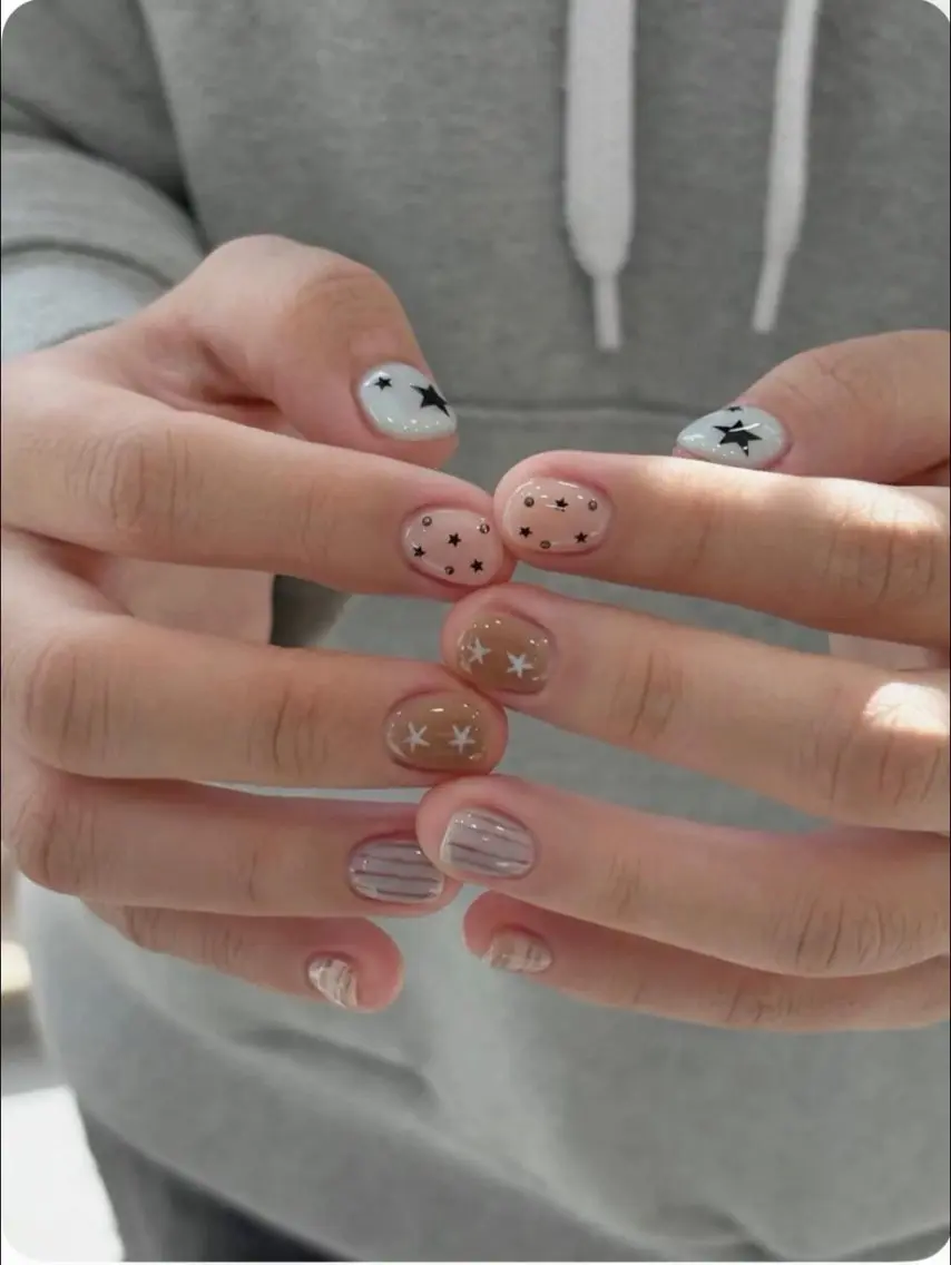 ネイル チークネイル フットネイル フレンチネイル グラデーション 韓国ネイル YUKI NAILのネイルデザイン