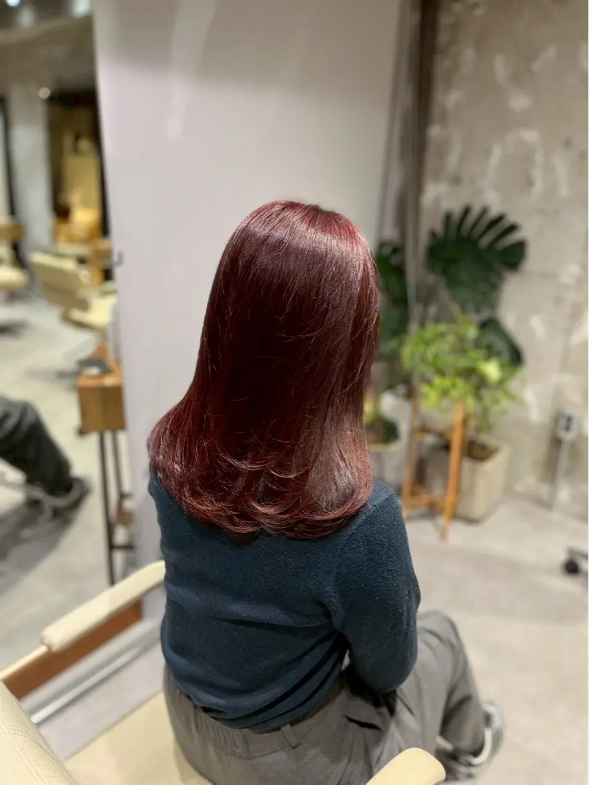 セミロング 齋 花音のヘアスタイル