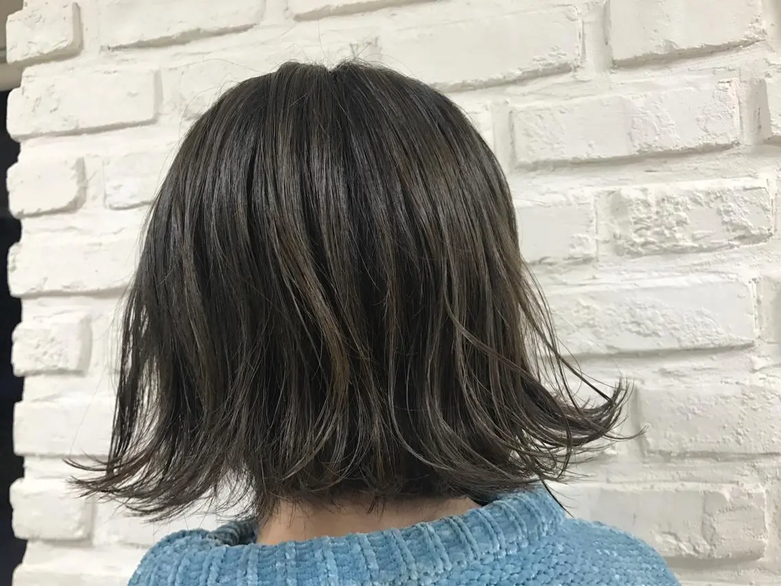 ミディアム カラー イルミナカラー 外ハネヘア 【暖色カラー特化】 中山由梨のヘアスタイル