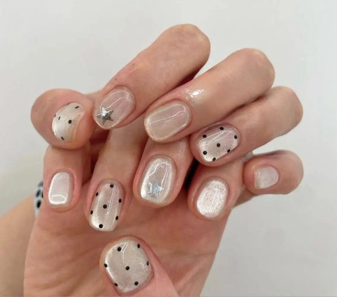 ネイル マグネットネイル シンプルネイル Gemini nail.Yukiのネイルデザイン