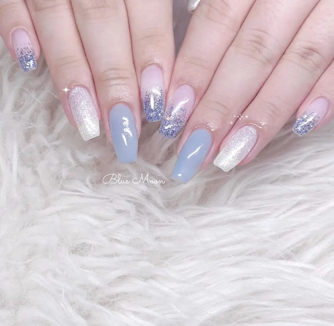ネイル グラデーション ハンドネイル フットネイル ハンドケア nail salon Blue Moonのネイルデザイン