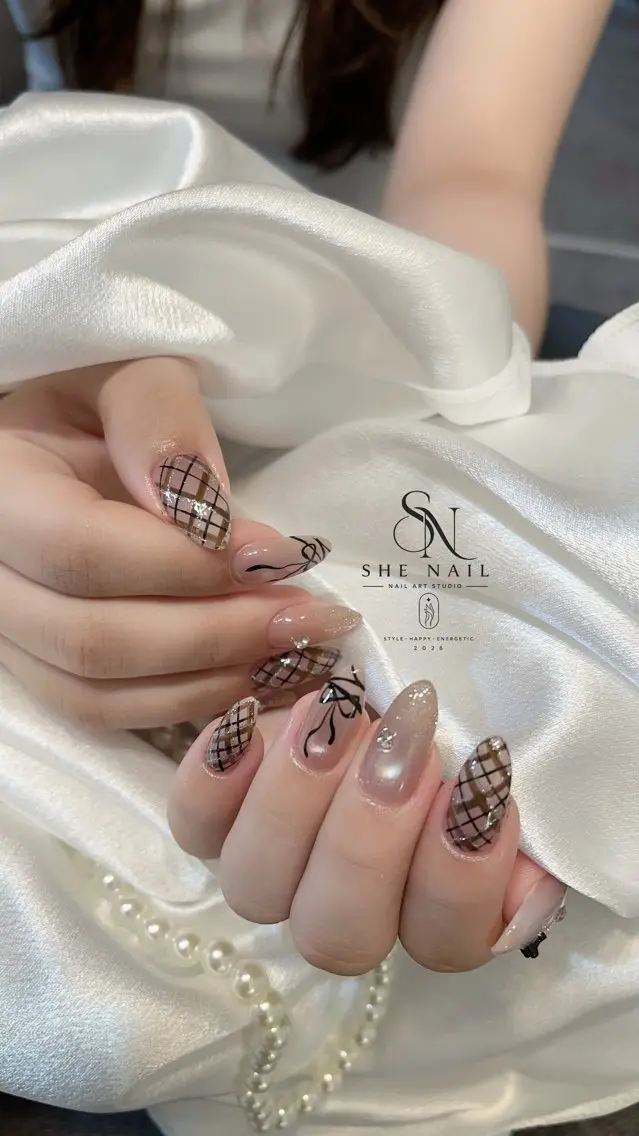 ネイル ハンドネイル 博多 SHE Nailのネイルデザイン