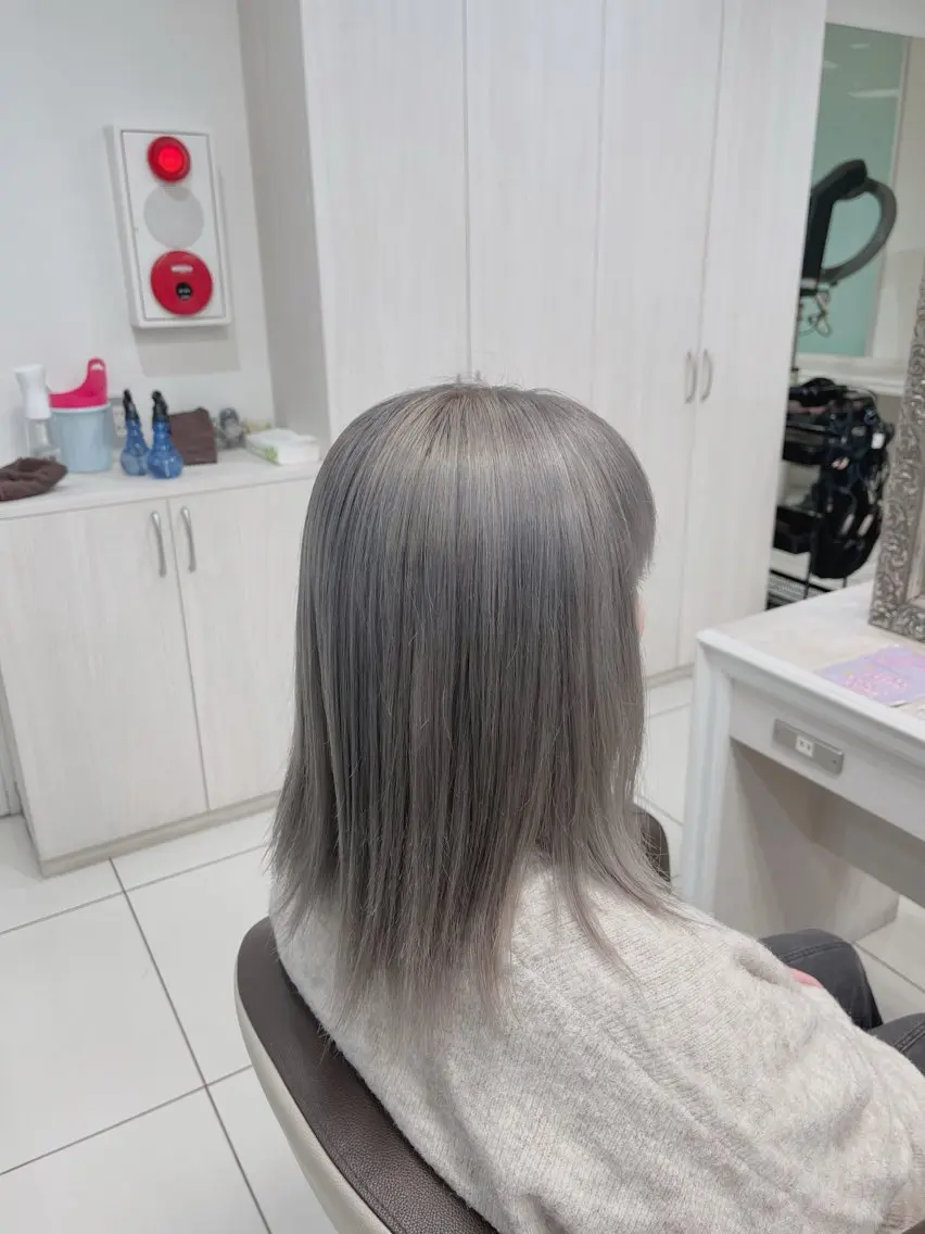 カラー 丸山 萌愛のヘアスタイル