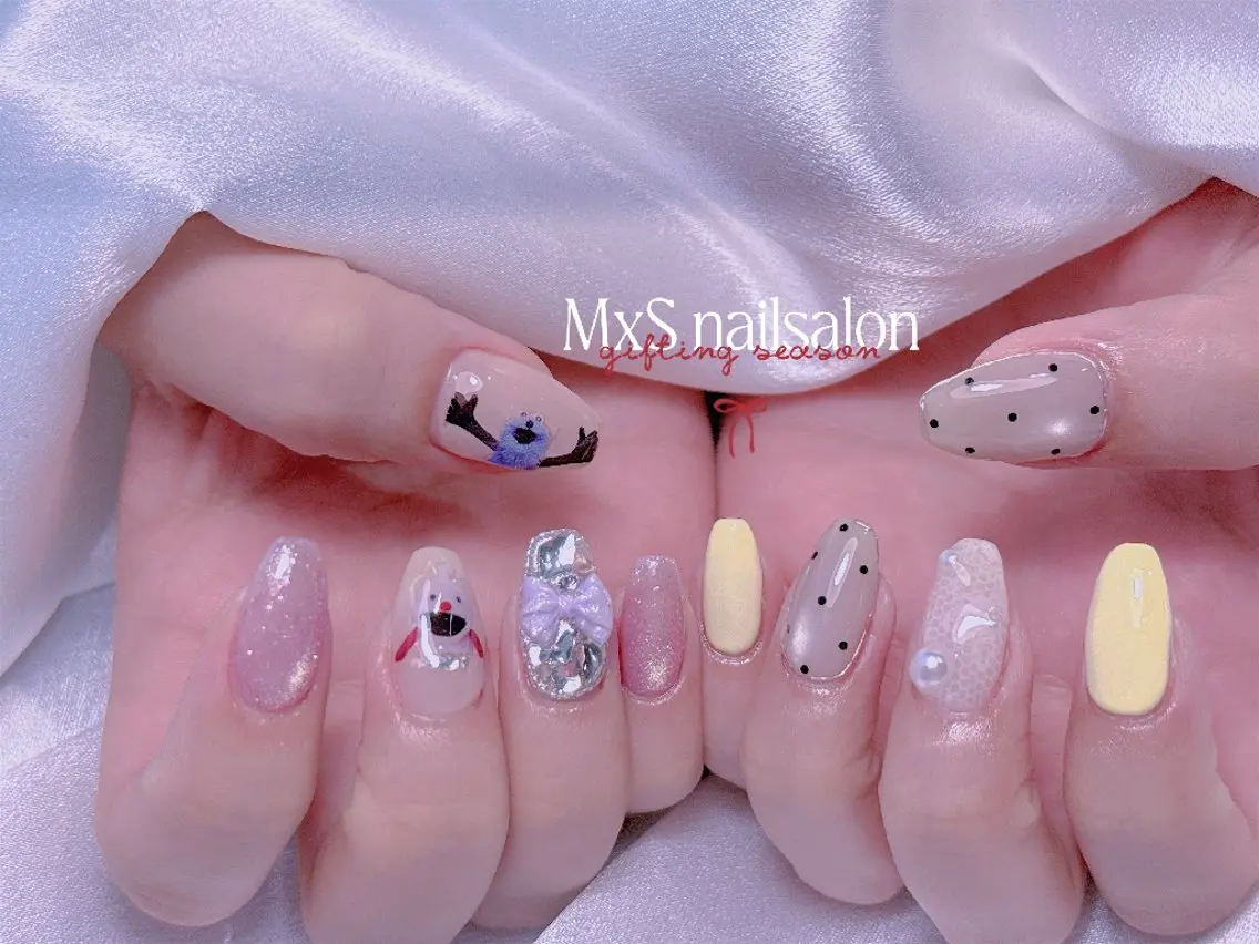 ネイル ハンドネイル ハンドケア MxS リィリィのネイルデザイン