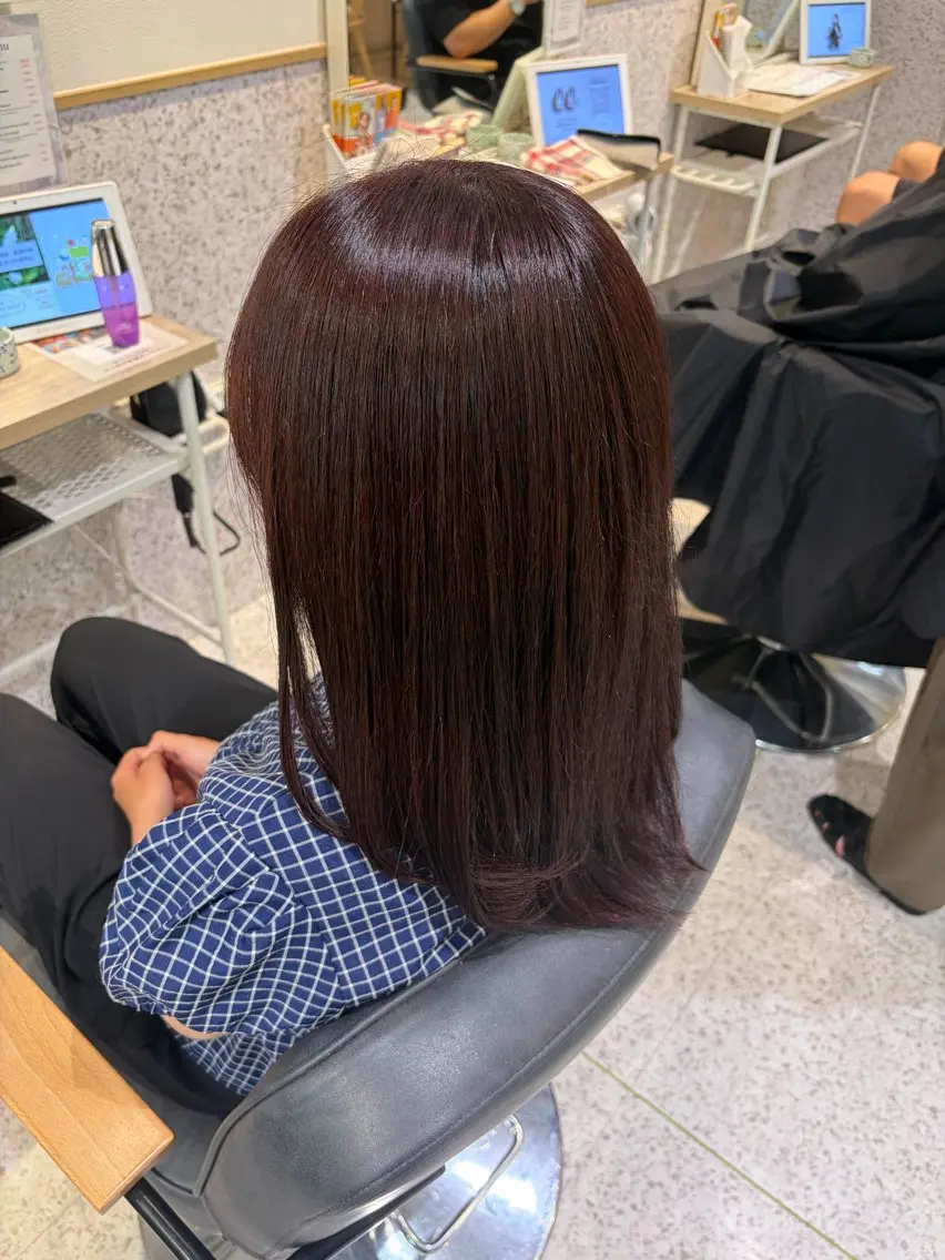 ミディアム カラー ブラウンカラー ピンクカラー ピンクブラウン ヘアカラー 柳井 希美のヘアスタイル