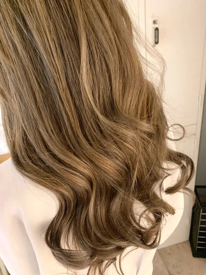 ロング カット ヘアカラー トリートメント ✨ハイトーン✨艶髪 ✨髪質改善✨和田のヘアスタイル