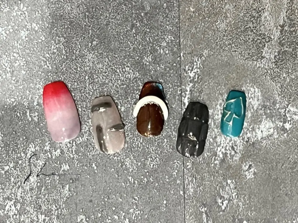 ネイル ハンドネイル SHE adusaのネイルデザイン
