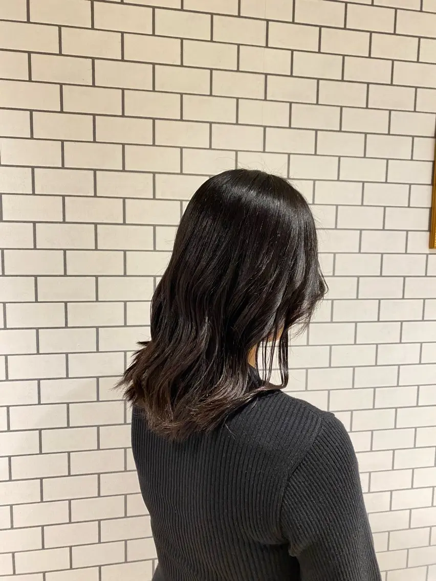 セミロング カラー KURUMU 越後匡貴のヘアスタイル
