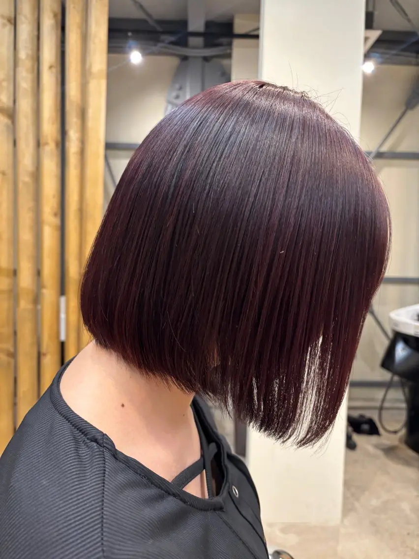 ショート カラー ボルドーカラー ボブ ユウリ YURIのヘアスタイル