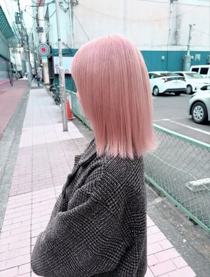 ミディアム カラー ベージュカラー ピンクカラー ピンクベージュ Muミュー/ブリーチ ハイトーン　Wカラーのヘアスタイル
