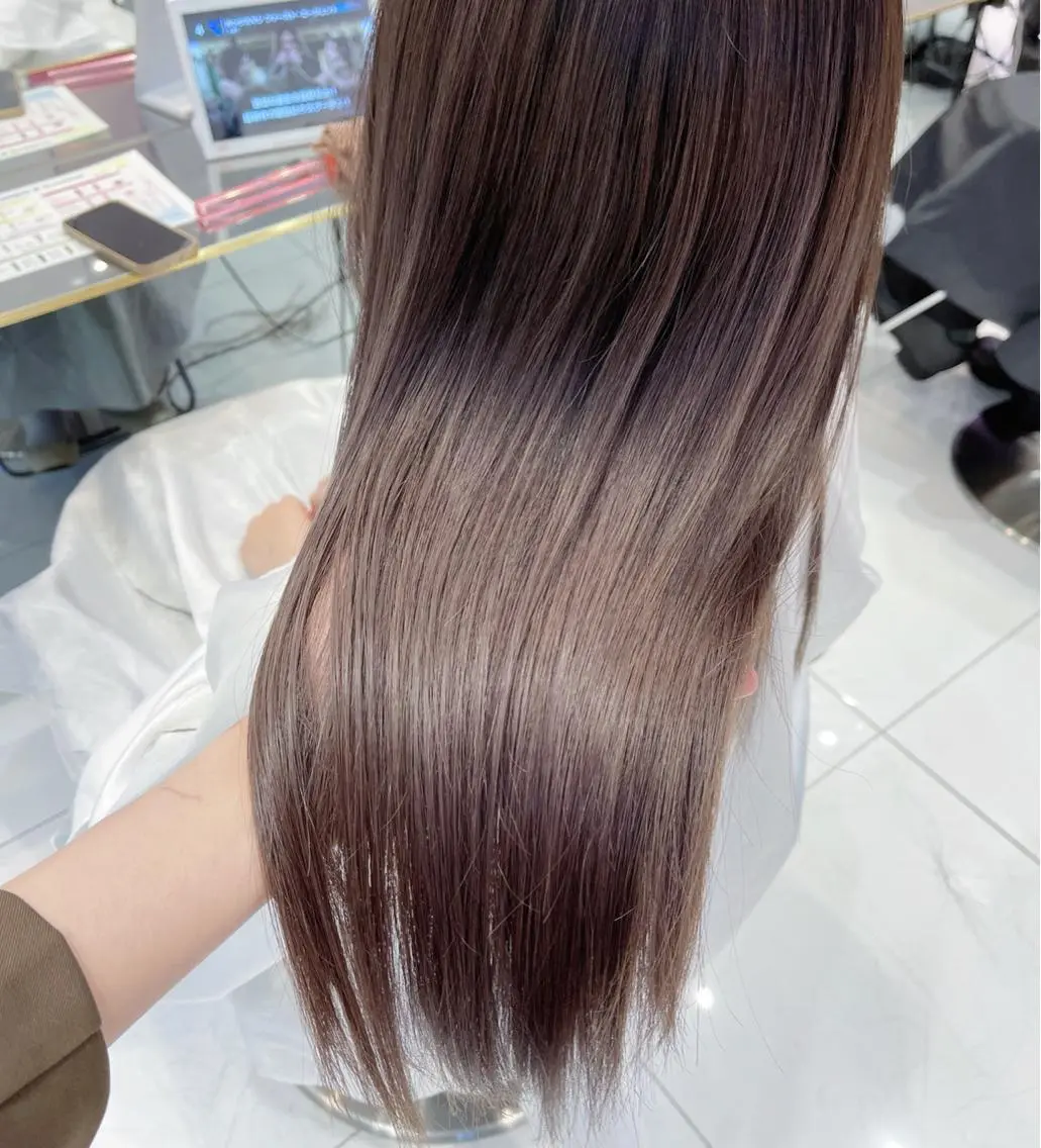 ロング レイヤーカット🪽 カネコミユのヘアスタイル