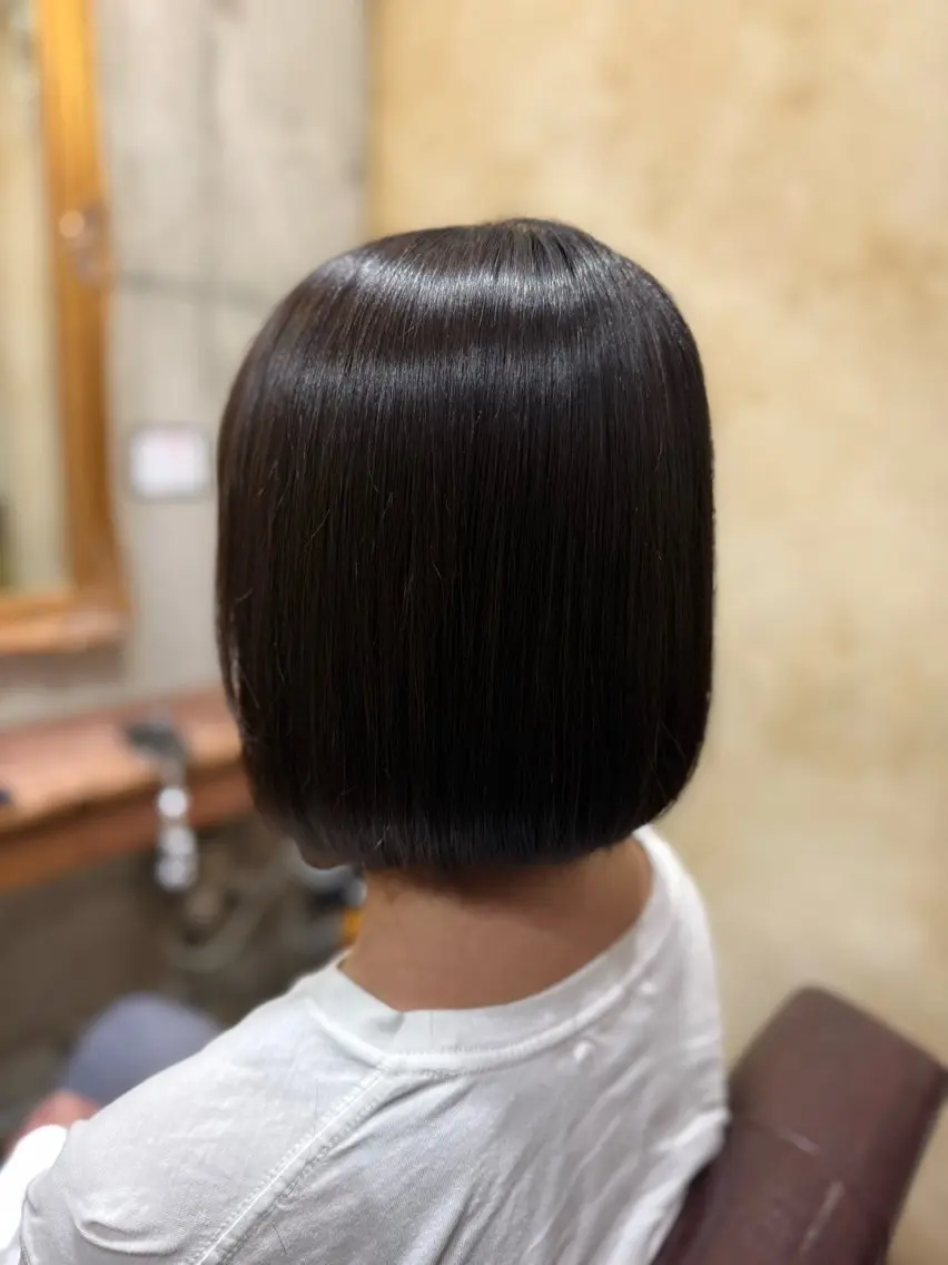 ショート ボブ カット 縮毛矯正 トリートメント Cadre新小岩🫧 栗原葵のヘアスタイル
