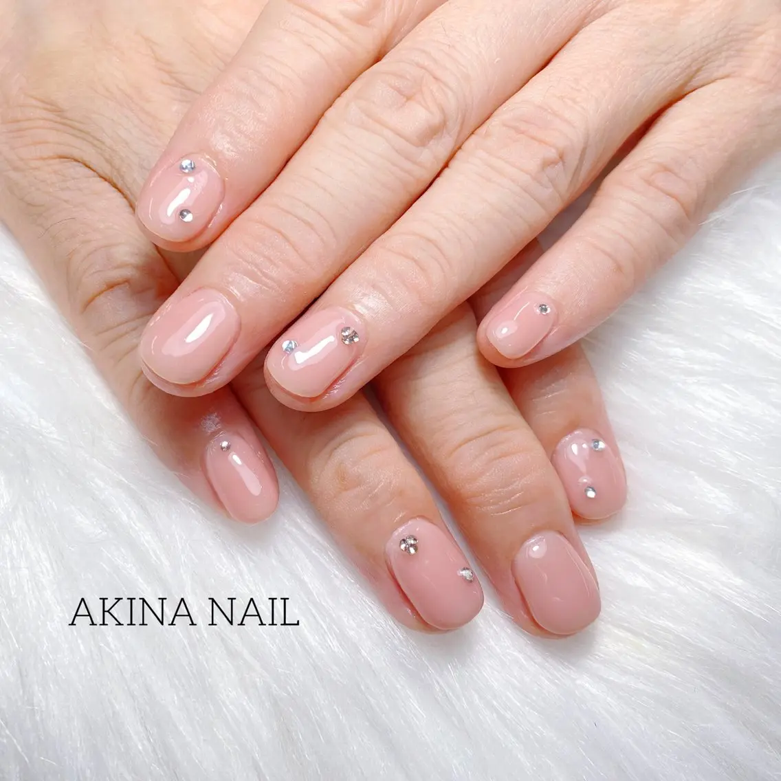 ショート 韓国風ヘア ハンドネイル ハンドケア Akina Nail 亀戸のネイルデザイン