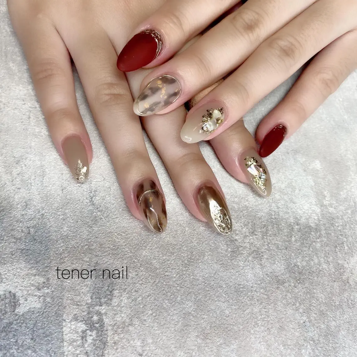 ネイル アニマル柄 ニュアンスネイル テネルネイル tener nailのネイルデザイン