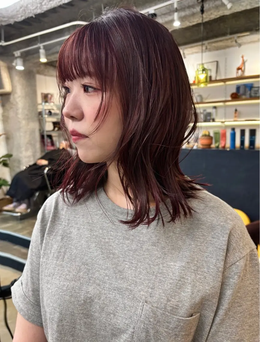 ミディアム カラー ベージュカラー ブリーチ ボルドーカラー ブラウンカラー カシス 暖色カラー/天神/ ヘイマサクラのヘアスタイル