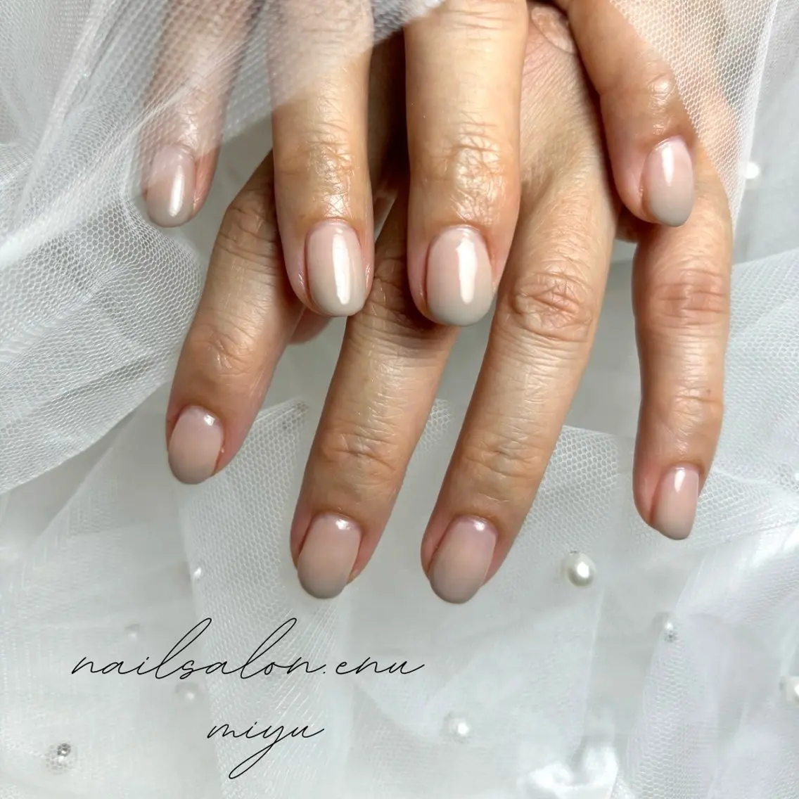 ネイル グラデーション nailsalon enu.　miyuのネイルデザイン