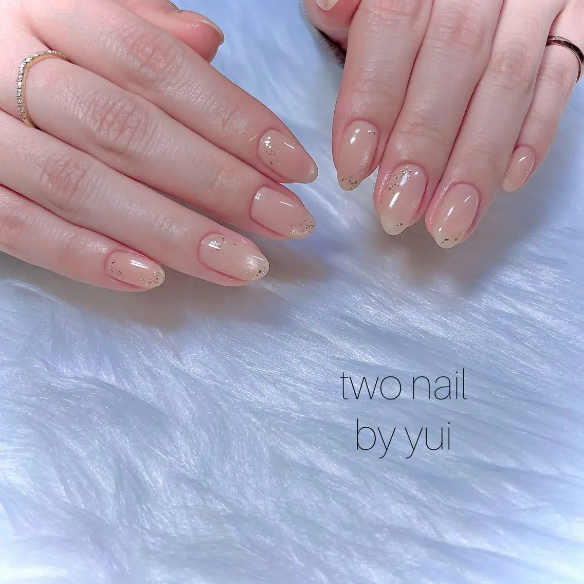 ネイル キラキラネイル マグネットネイル ネイルチップ ホワイト ハンドネイル two nailのネイルデザイン