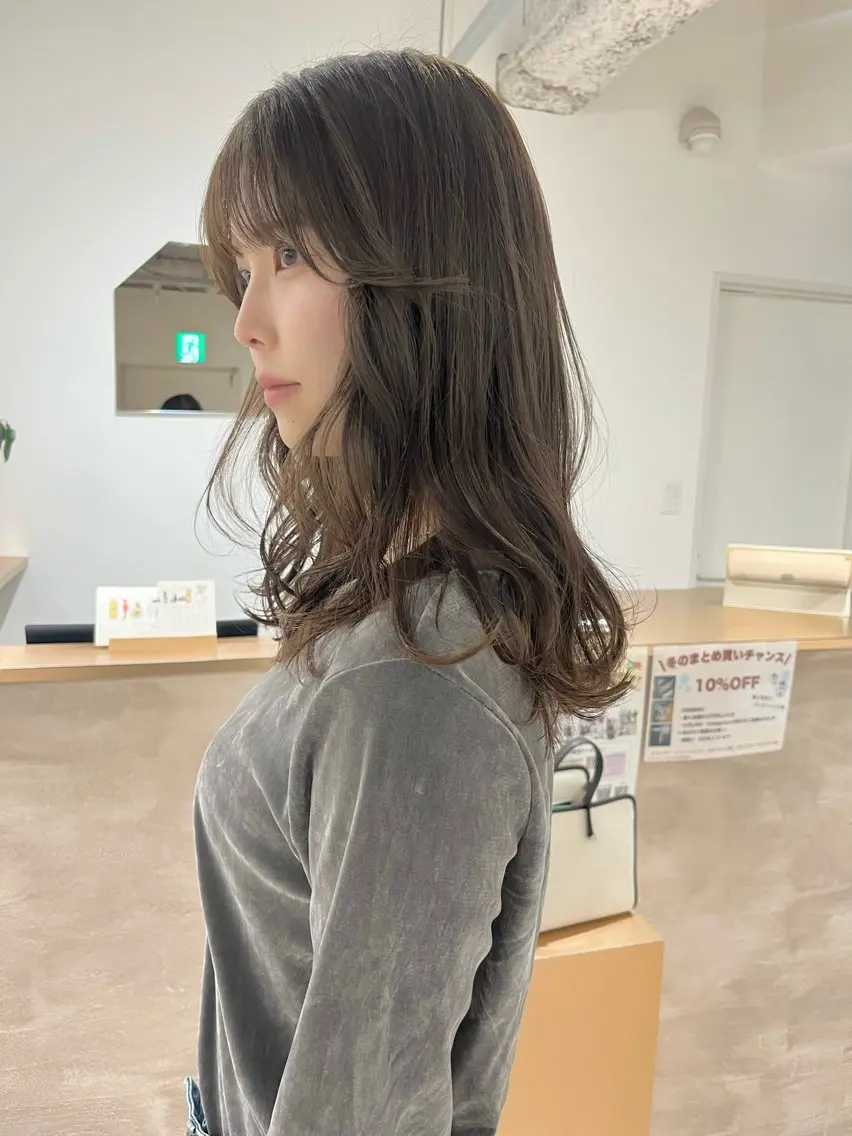 透明感のあるケアカラー+oggiottoのトリートメントの写真