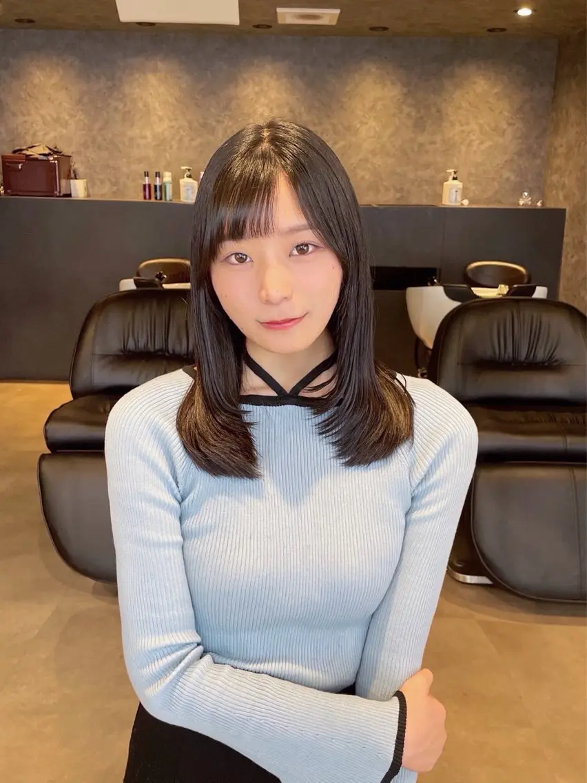 セミロング カラー ヘアカラー トリートメント MISATO THIRD SHOPのヘアスタイル