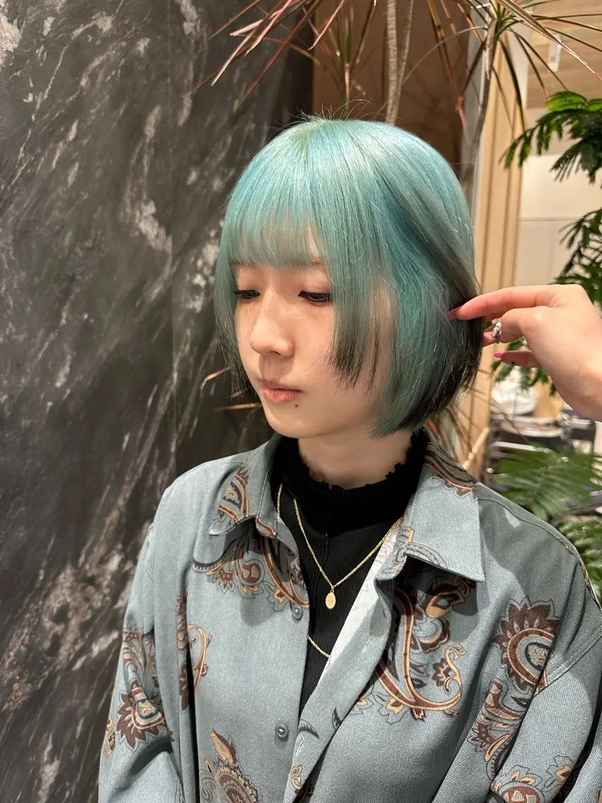ショート カラー 黒髪 ブルーカラー ミント ミントグリーン ヘアカラー トリートメント 💋ハイトーンデザイ ンヘア💋A'nyuのヘアスタイル