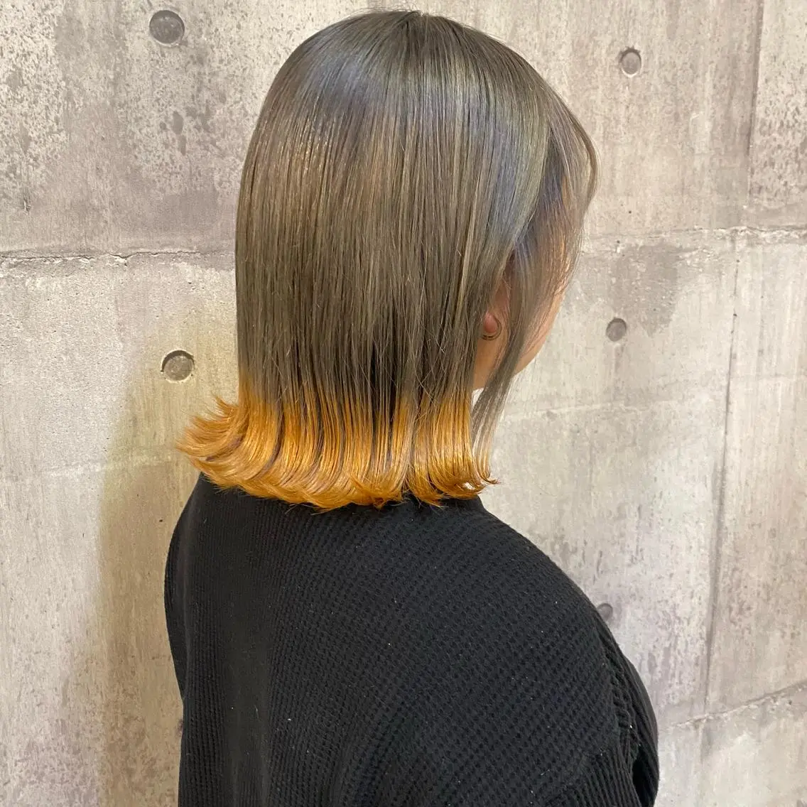 ミディアム カラー グレージュ オレンジ ヘアカラー 比嘉 陽のヘアスタイル