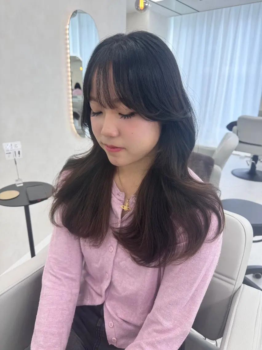 ロング 韓国風カラー くびれヘア 顔まわりレイヤー 顔周りカット ハイレイヤー カット 韓国ヘア特化🇰🇷 心斎橋【ユリカ】のヘアスタイル