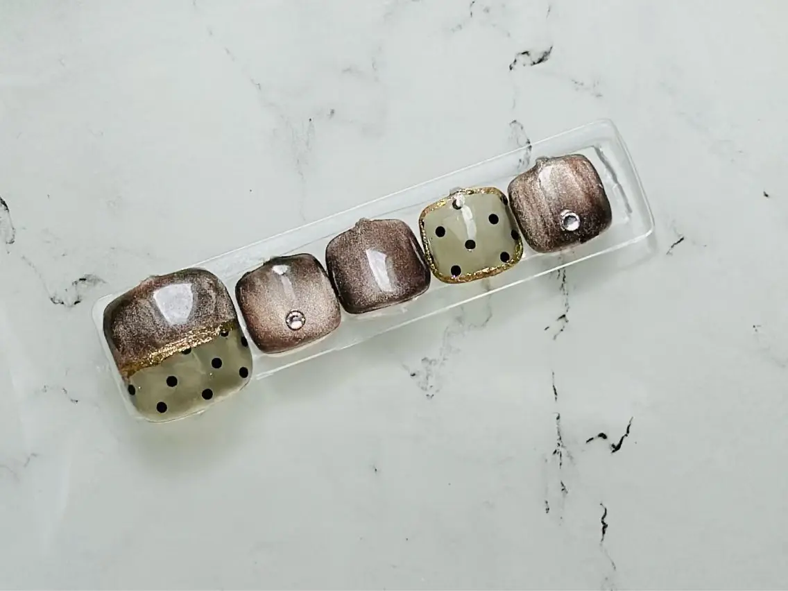 ネイル フットネイル nailsalon oluoluのネイルデザイン