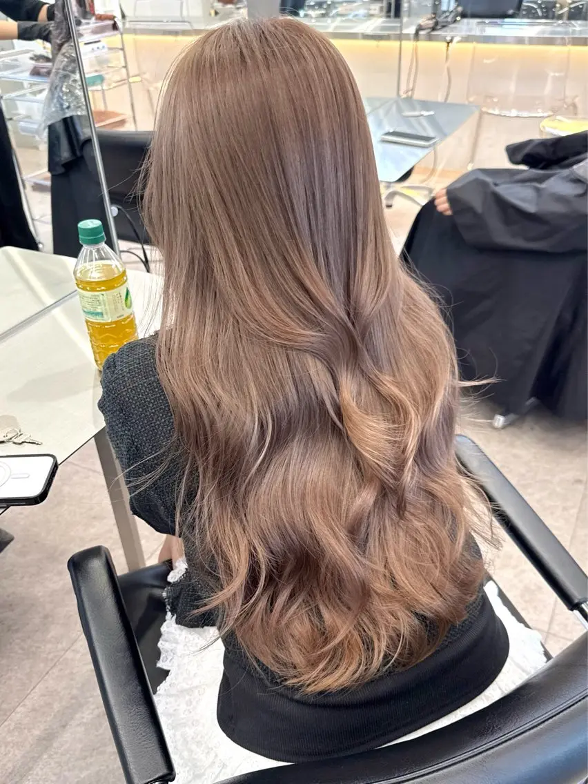ロング ヘアカラー ブリーチなしダブル ブリーチカラー優海のヘアスタイル