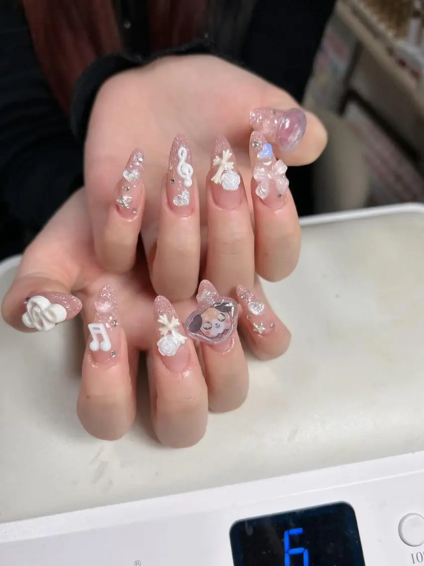 ネイル ハンドネイル Swan Nail Salonのネイルデザイン