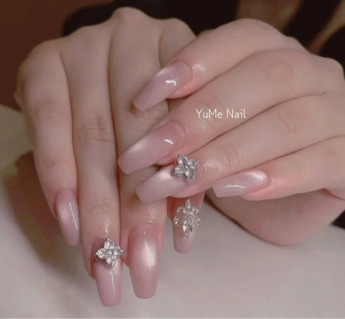 ミディアム YUME Nail Beautyのネイルデザイン