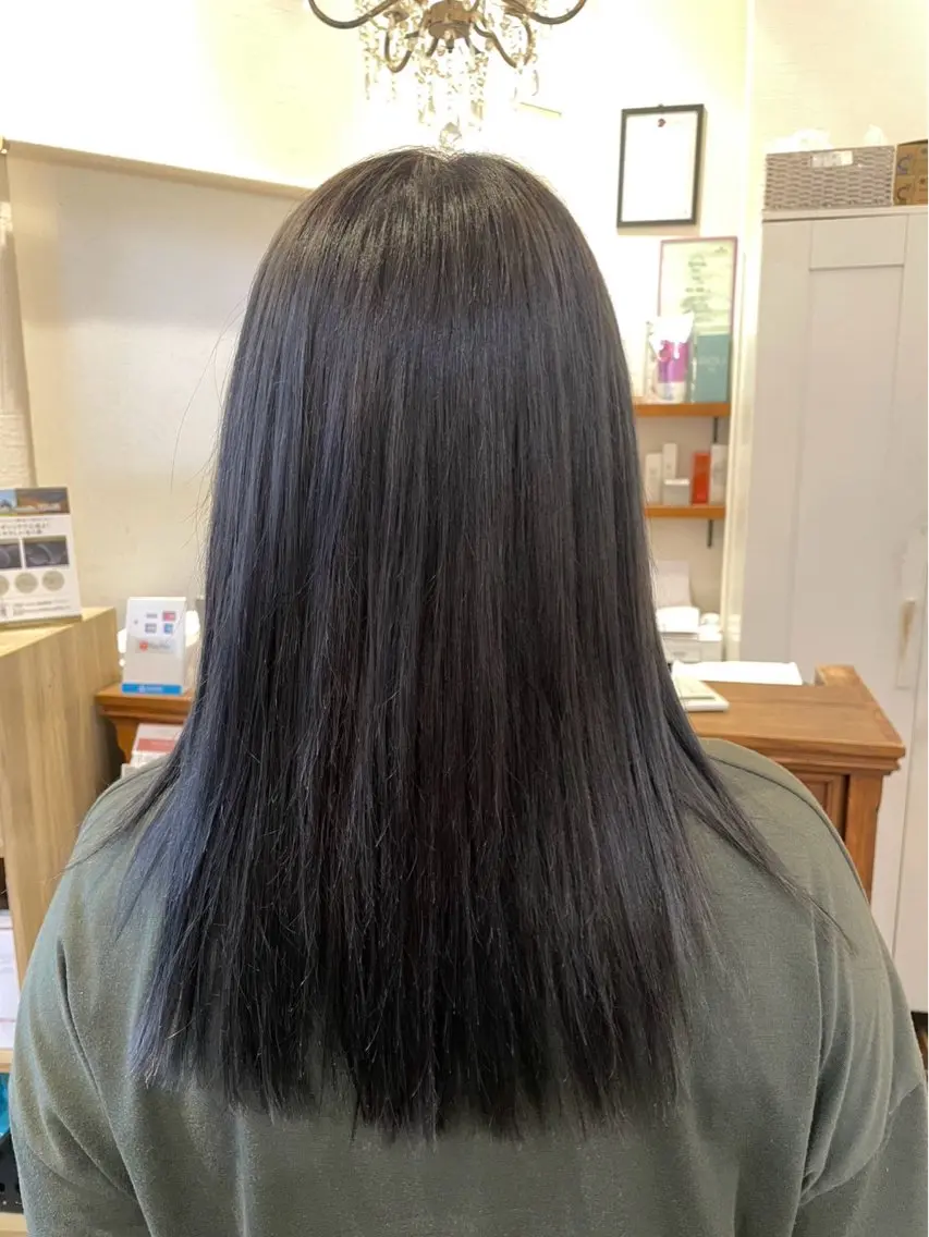 カラー 森川 侑磨のヘアスタイル