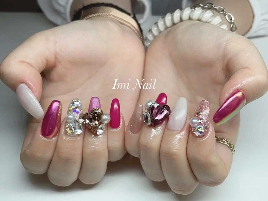ネイル ハート キラキラネイル ハンドネイル Imi Nail 🫧🎀hirokaのネイルデザイン