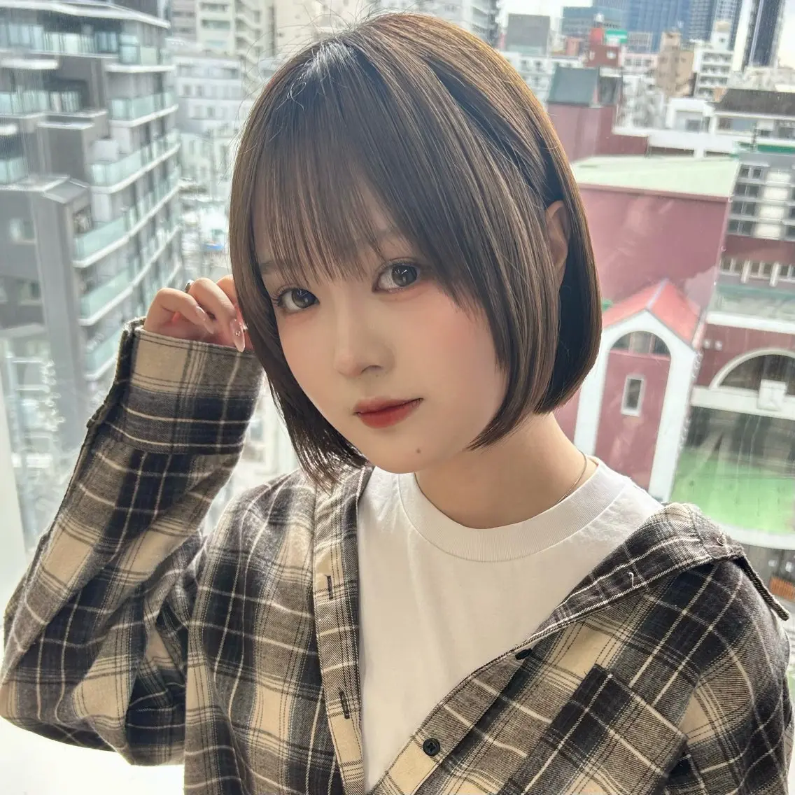 ショート カラー 前下がりボブ ショートボブ ボブ 似合わせカット ショートヘア カット ヘアカラー トリートメント ボブ×艶髪｜ 艶カラー🩶石橋怜大のヘアスタイル
