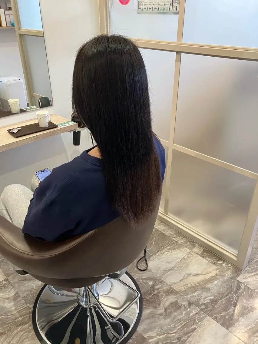 ロング パーマ 縮毛矯正 ブリーチ&ストレート 長谷川勇人のヘアスタイル