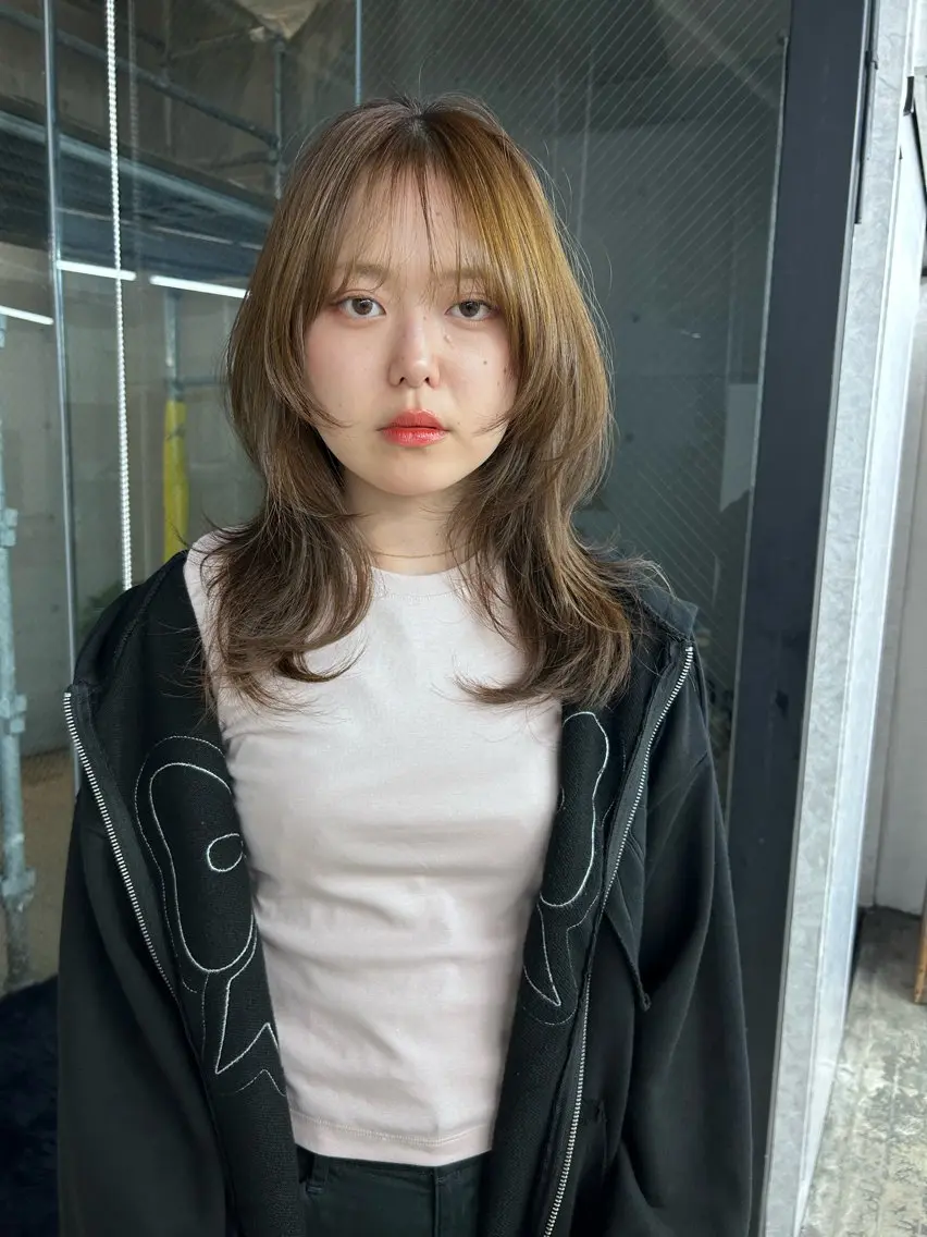セミロング カラー カット ヘアカラー Pia ツボイ ケイタのヘアスタイル