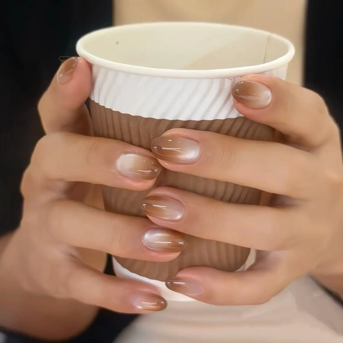ネイル アートネイル オーロラネイル チークネイル フレンチネイル ガラスフレンチ 🎀YooLi Nail salonのネイルデザイン